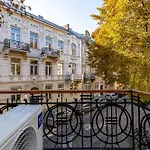 Alfa Bohomoltsia 11a Apartment *