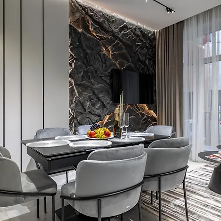 Apartament Alfa Bohomoltsia 11a *