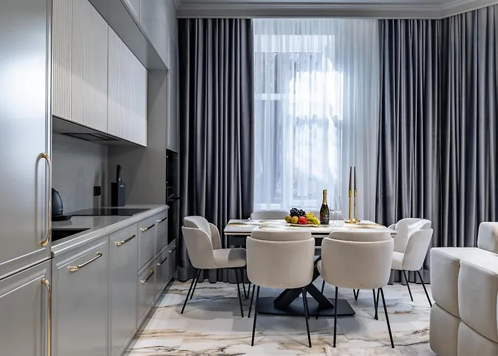 דירה Alfa Bohomoltsia 11a *