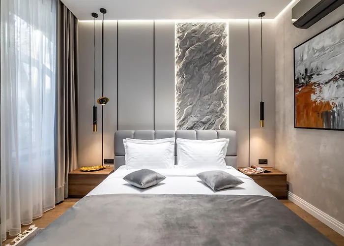 Alfa Bohomoltsia 11a Lviv