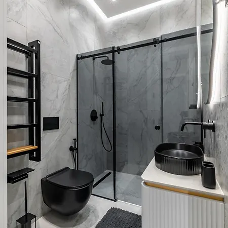 Alfa Bohomoltsia 11a 아파트 리비프